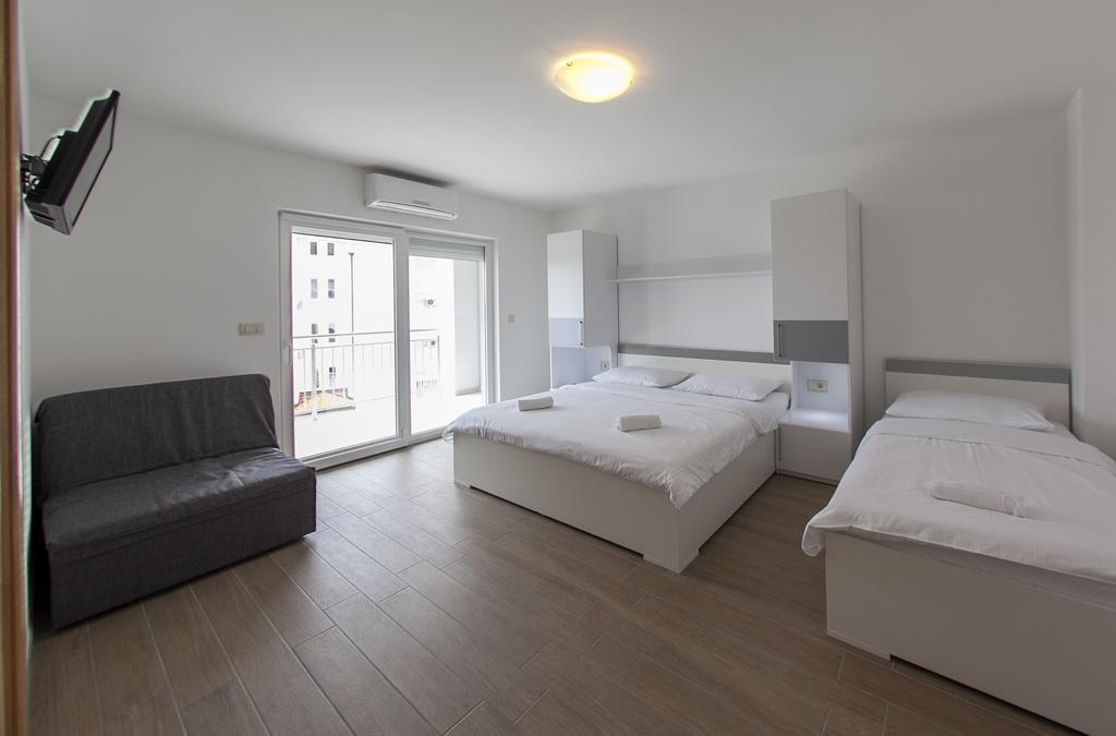 Apartments Villa Klara Baška Voda Zewnętrze zdjęcie