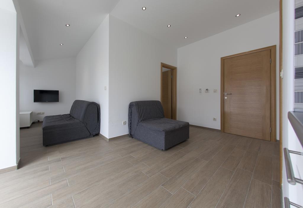 Apartments Villa Klara Baška Voda Zewnętrze zdjęcie