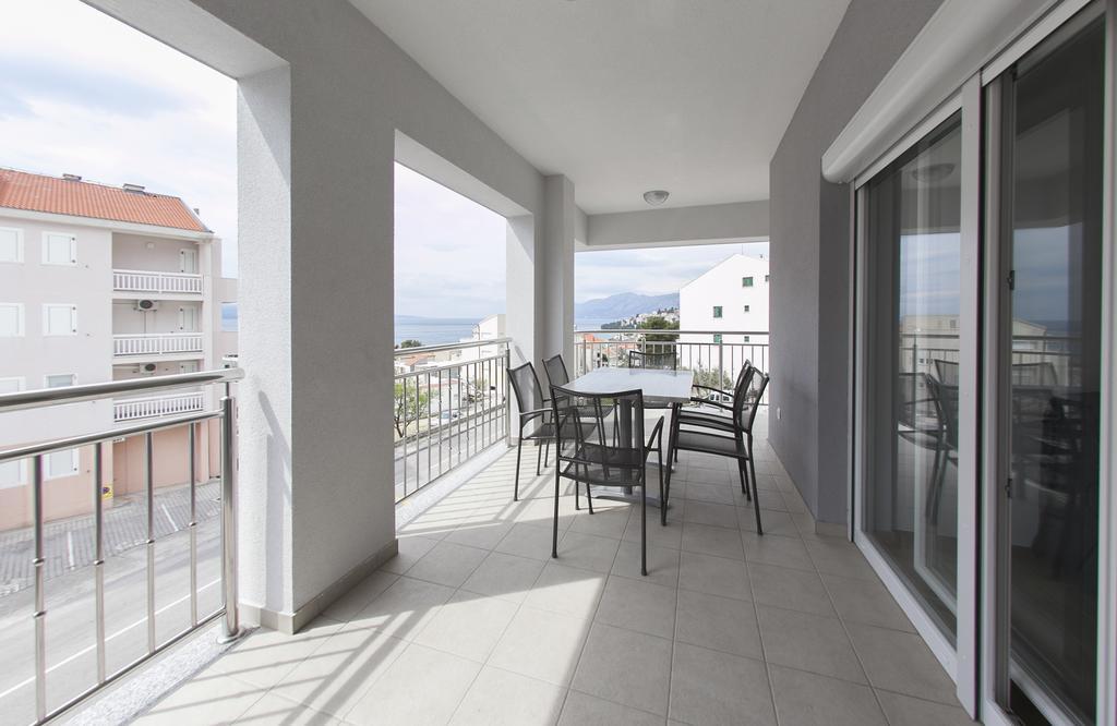 Apartments Villa Klara Baška Voda Zewnętrze zdjęcie